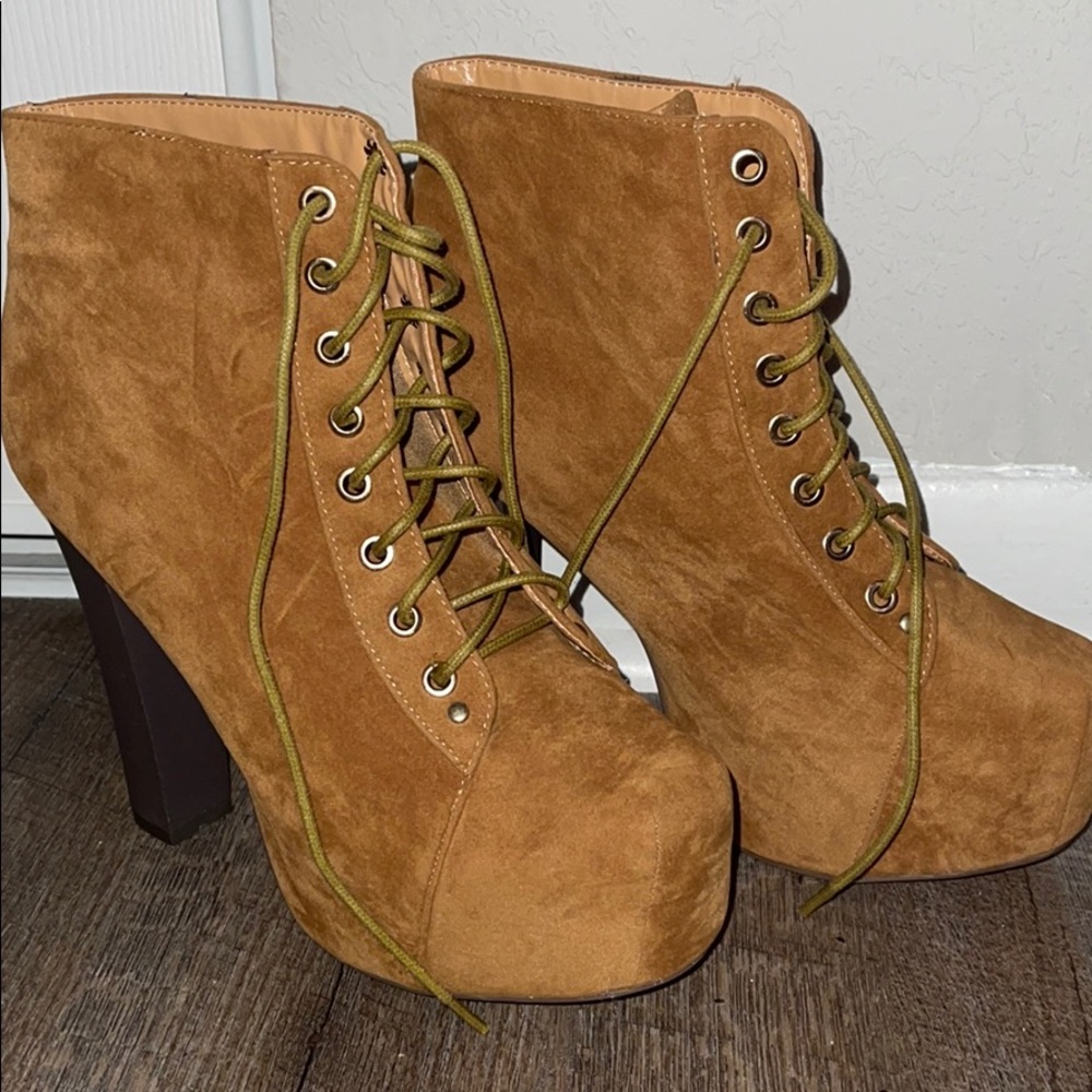 Tan heels